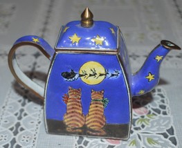 Mini ENAMEL Metal Teapot Christmas CATS &amp; Santa’s Sleigh Stars, Asian Co... - £45.68 GBP