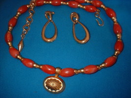 Imitation Carnelian Plastic Necklace Earrings - £9.38 GBP