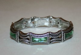 Lia Sophia Silvertone Greek Isle Green Acrylic Stone Stretch Bracelet  J343 - £17.18 GBP