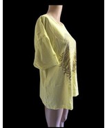 KEITH CARTER Threadless T-Shirt Art Quote Short Sleeve Cotton Top Yellow... - £31.64 GBP