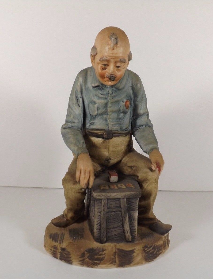 Capodimonte 7 1/2" Figure Old Man Solitaire Card Player Hand Painted  Arnart - $8.60