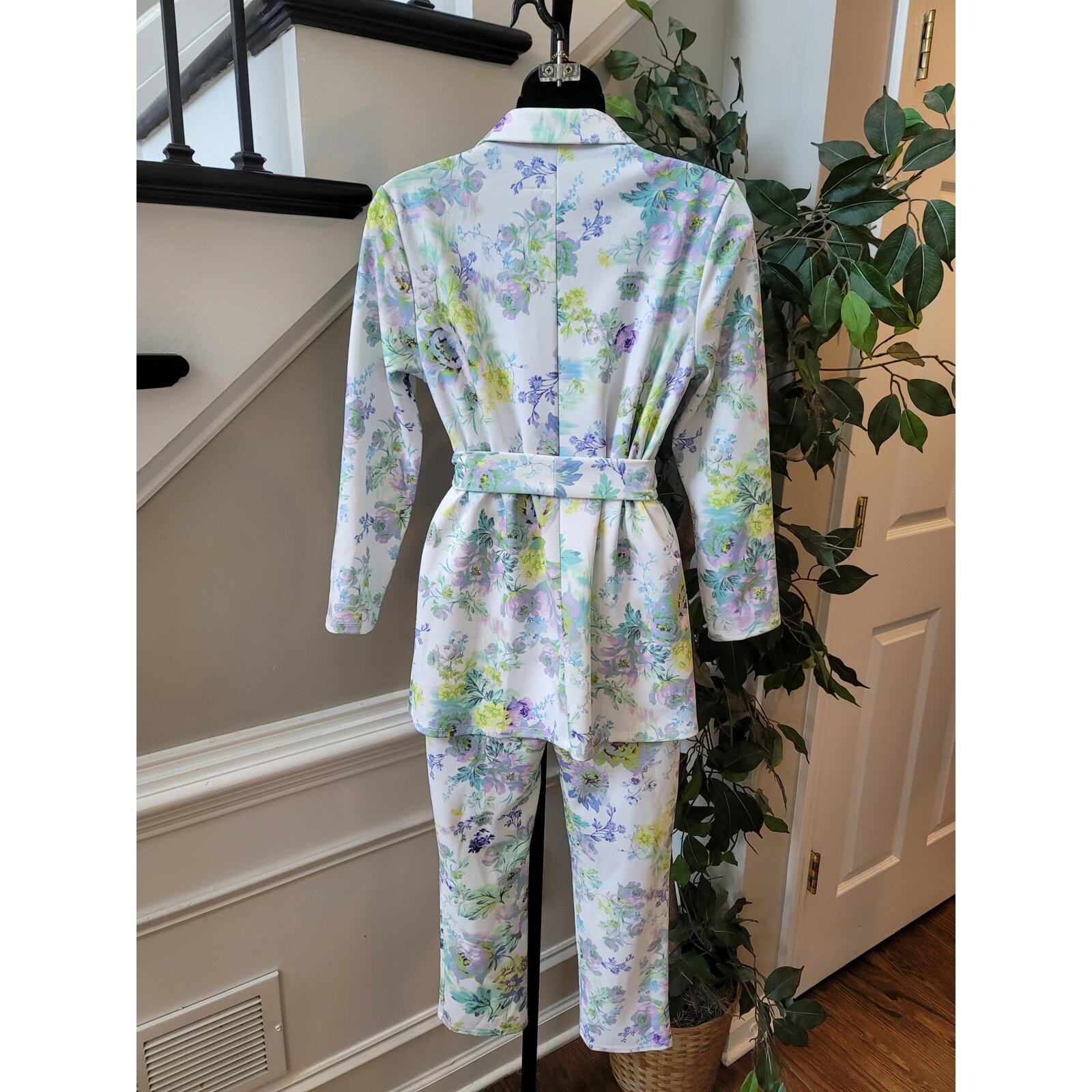 ASOS Design Maternity Pantsuit Size US 2 White Floral Blazer and Trousers Petite Item image 8