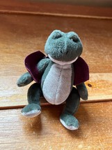 Mini Mary Meyer Green &amp; Gray Plush Jointed Frog w Cranberry Vest Stuffed Animal - $11.29