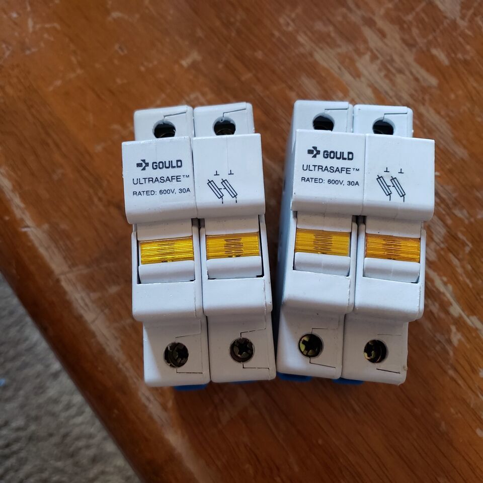 LOT of 2 GOULD USM2I Ultrasafe Fuse Holder / 2 Pole with Indicator 600V 30a - $15.19