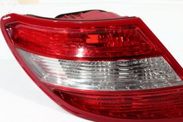 2008-2011 MERCEDES-BENZ W204 C350 C300 REAR DRIVER LEFT TAIL LIGHT P778 image 3