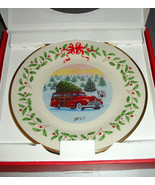 Lenox 2017 Holiday Annual Collector Plate Red Woody Station Wagon 11&quot; New - £70.40 GBP