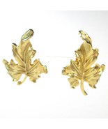 Gold Tone Leaf Earring Fall Autumn Clip On Vintage Oak Leaves  - £9.42 GBP