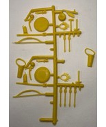 VINTAGE 1960&#39;S NOS Yellow MARX 54mm Indian FIGURE SPRUE Accessories - $99.00