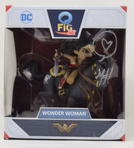 QMx Q Fig Max Wonder Woman DC Signed Mohammad Haque Figure - £78.85 GBP