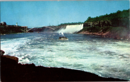 Vintage Postcard, American Falls And Maid Of The Mist, Niagra Falls, Canada (C5) - £4.53 GBP