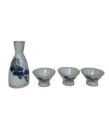 Vtg Sake Set Blue White Flower 4pc Authentic KIKU-MASAMUNE Made in Japan... - $25.79 CAD