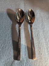 2 Oneida Stainless Dinner Spoon Modern Minimalist Heavy Handle Glossy - $9.89