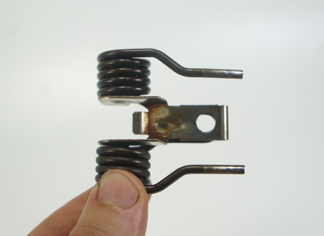bmw x5 750li 550i 650i 745 745li 545i N62 engine inlet camshaft retainer... - $19.00