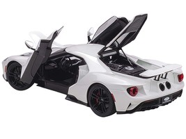 2017 Ford GT Frozen White 1/18 Model Car by Autoart - $5,629.72 MXN