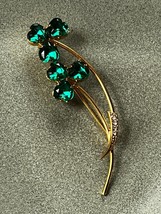 Vintage Large Bright Green Heart Shaped Glass Cabs SHAMROCK Goldtone Bouquet - £15.31 GBP