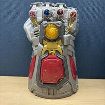 Marvel Thanos Avengers Endgame Infinity Gauntlet Electronic Fist 10in - $272.41 MXN