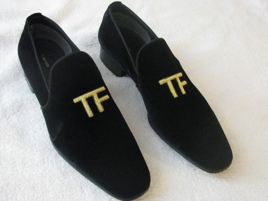 New Mens Fashion Velvet Shoes, Men casual Velvet embroidered slippers