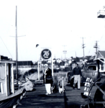 Boat Dock Gas Station 76 Original Vintage Photograph Found Photo - £10.10 GBP