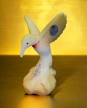 Fenton Glass Hummingbird Figurine - Burmese Hand Painted Signed D. Cutshaw - £110.52 GBP