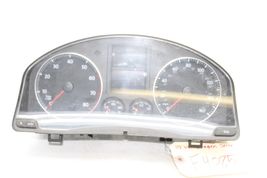 06-07 VOLKSWAGEN JETTA Speedometer Instrument Cluster F4085 image 2