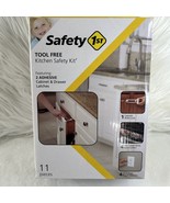 Safety 1st Tool Free Kitchen Safety Kit, 11 Pieces, White - $187.36 MXN