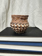 Tarahumara Hand Woven Pine Needle 3 Tone Pattern Small Basket Vintage Indian - £16.18 GBP