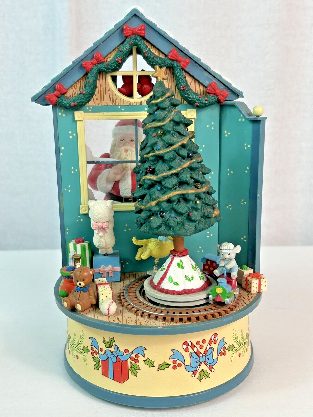 Action Music Box VTG 1991 Enesco Small World of Music
