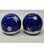 Vintage Snowflake Globe Salt &amp; Pepper Shaker Set - Winter Christmas Holi... - $14.50