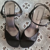 Unlisted Brand ~ Women&#39;s Size 9 ~ Black ~ Fabric Upper ~ Hi Heel Shoes - £20.50 GBP