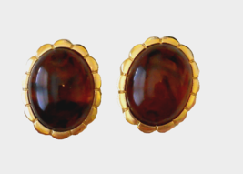 Avon Pierced Earrings Turtle Bay Collection Faux Tortoise Cabochon VTG 80s - $298.58 MXN