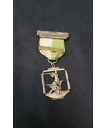 Old 1946 MOHEGAN LEAGUE MEDAL RIBBON RIFLE Shooting COMPETITION Connecti... - $345.99 MXN