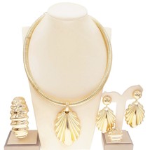 Newest Dubai Gold Plated Necklace Jewelry Set Ladies Exquisite Banquet Dating We - £100.70 GBP
