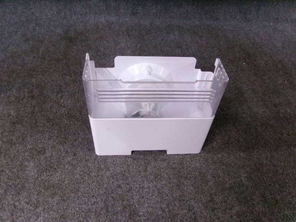 AKC73249303 LG REFRIGERATOR ICE BUCKET - $15.00
