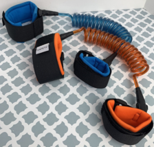 2 Pack Toddler Safety Leash with Key Lock New 5ft Blue &amp; Orange - £10.16 GBP