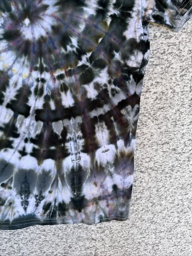 NEW Gilden Men’s Black Gray White Spiral Ice Tie Dye Short Sleeve Shirt SMALL Item image 5