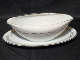Vintage NORITAKE GRAYWOOD Gravy Boat With Attached Underplate - Circa 19... - €13,00 EUR