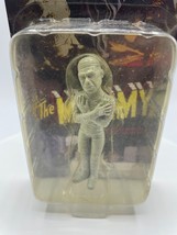 Universal Monsters The Mummy Figure X one X Archives 2005 &amp; Trading Card - $9.49
