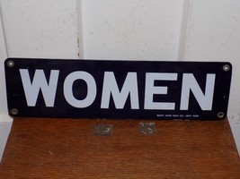Vintage Women Porcelain Metal Restroom Sign - €82,29 EUR