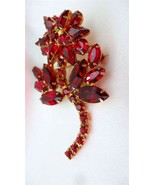 Vintage Art Glass Weiss Ruby Rhinestone Prong Set Flower Brooch Pin - £77.84 GBP