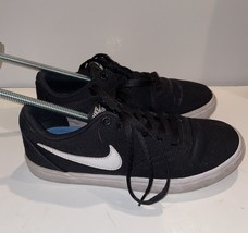Nike SB Check Women&#39;s Size 7 Black Canvas Lace Up Sneakers - £26.37 GBP