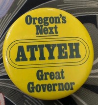 Vintage Pinback Button Oregon Governor Political Campaign Victor Atiyeh - $385.07 MXN