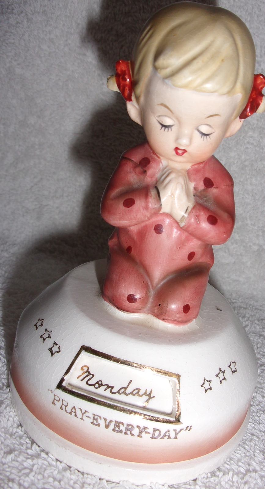 Primary image for Vintage Napcoware Pray Every Day Praying Angel Girl Rosary Trinket Box