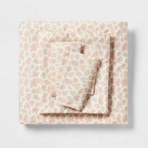 Room Essentials Twin XL Microfiber Sheet Set Pink Leopard Print Size Twi... - $267.99 MXN Room Essentials Twin XL Microfiber Sheet Set Pink Leopard Print Size Twi... - $267.99 MXN