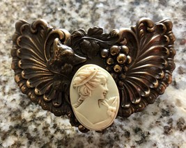 Vintage Hair Clip Metal French Cameo Retro Barrette Gold Tone Made in France - £59.09 GBP