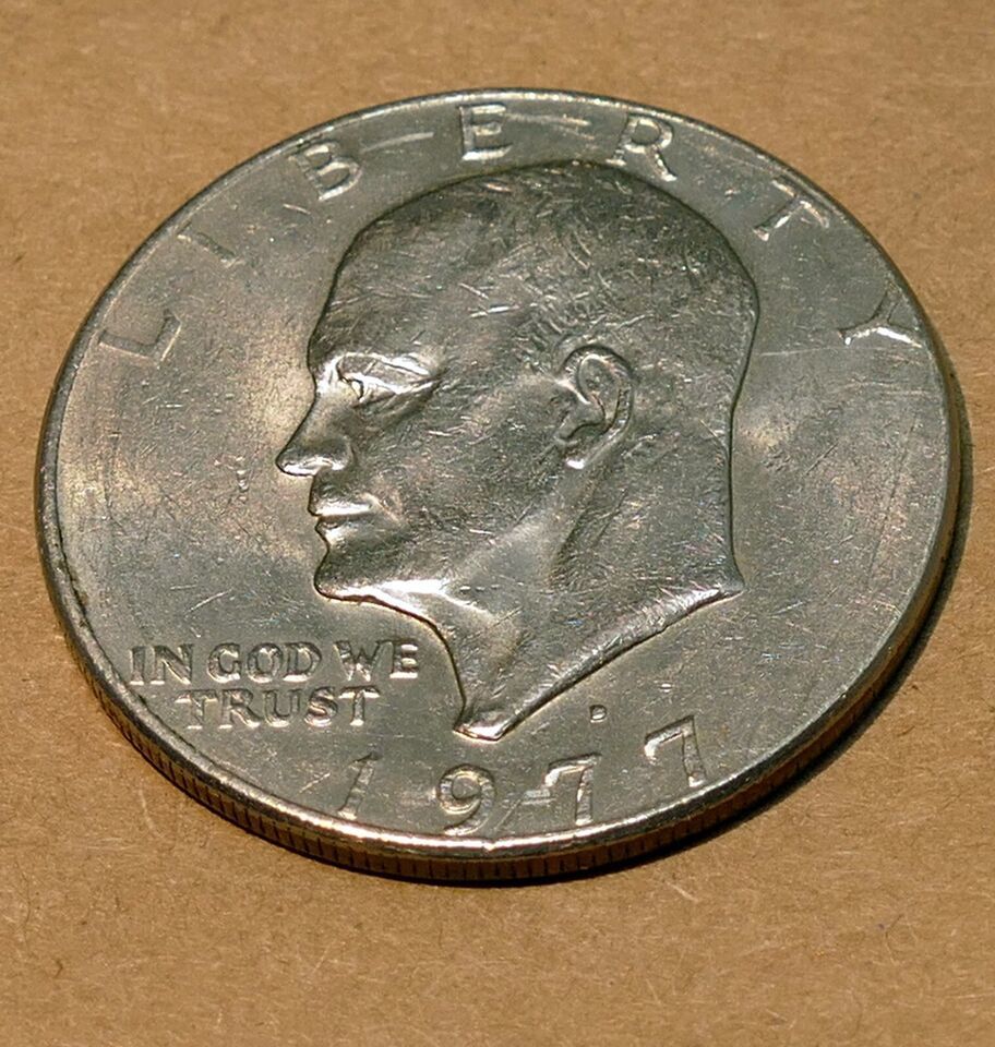 1977-D EISENHOWER DOLLAR COIN  CIRCULATED used - $5.69