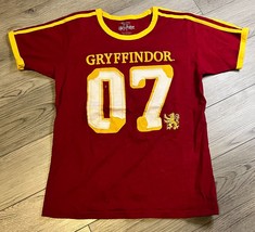 The Wizarding World Of Harry Potter Gryffindor 07 Universal Studio Shirt Size XS - £11.06 GBP