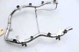 99-03 BMW E39 540I FUEL INJECTOR RAIL E6229 image 10