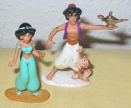 2 VHS Movies: Disney Aladdin 1 &amp; 2, + 2 Collectible Plastic Action Figures, Used - £14.80 GBP