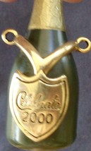 Cute Celebrate 2000 Champagne Bottle Necklace Pendant – Collectible Keepsake - £6.37 GBP