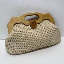 Vintage 60s 70s Wood Handle Bermuda Style Beige Cotton Knit Bag Hong Kong - £31.43 GBP